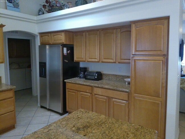 Building Photo - 2910 Swirl Dr