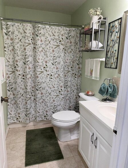 Building Photo - 1082 SW Bellevue Ave