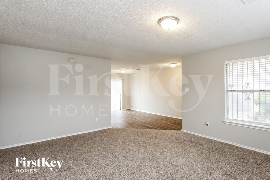 Building Photo - 10244 Budtime Ln