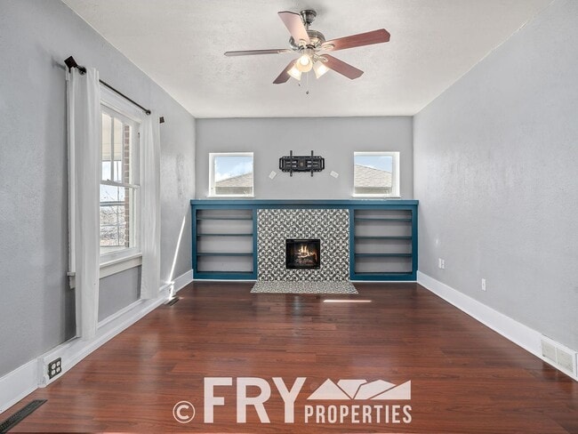 Building Photo - 3125 Sheridan Blvd