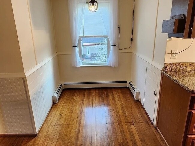 Building Photo - 38 Elmwood B