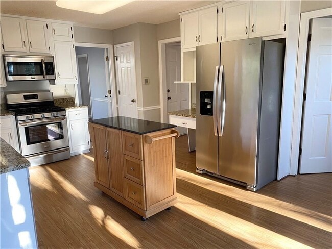 Building Photo - 105 Floss Flower Ct