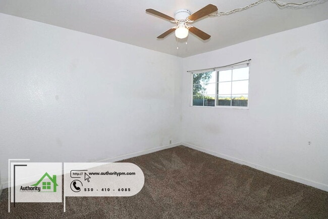 Building Photo - 4207 Balls Ferry Rd