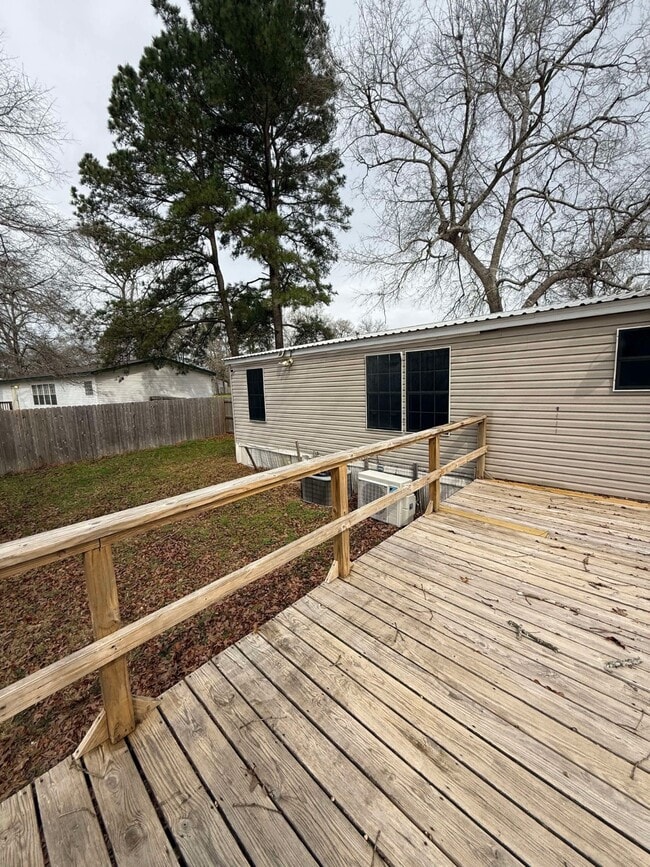 Building Photo - 16484 Brittany Way