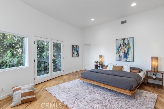 Building Photo - 3828 Alomar Dr