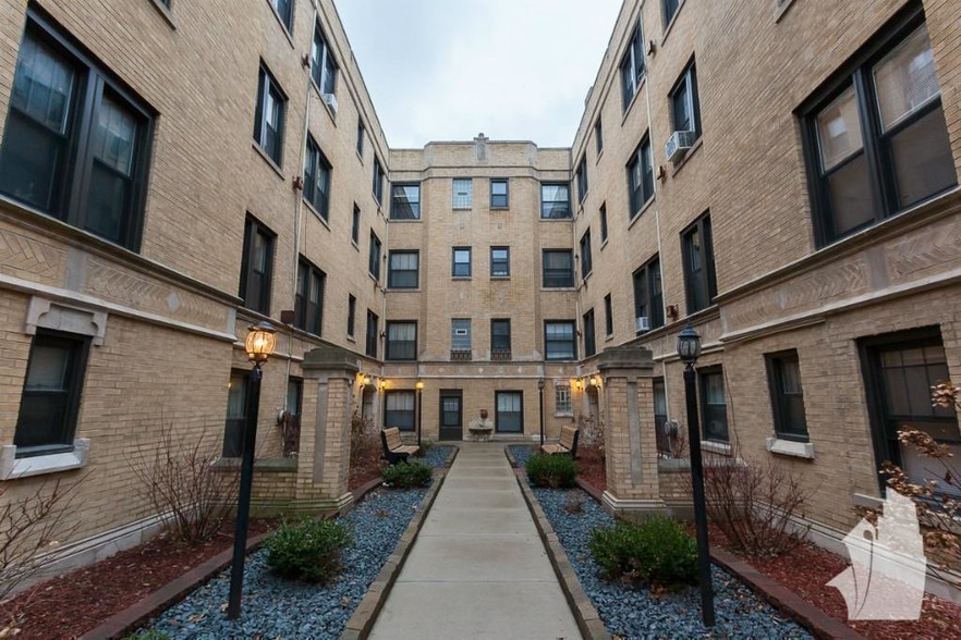 Primary Photo - 2840 N Orchard St
