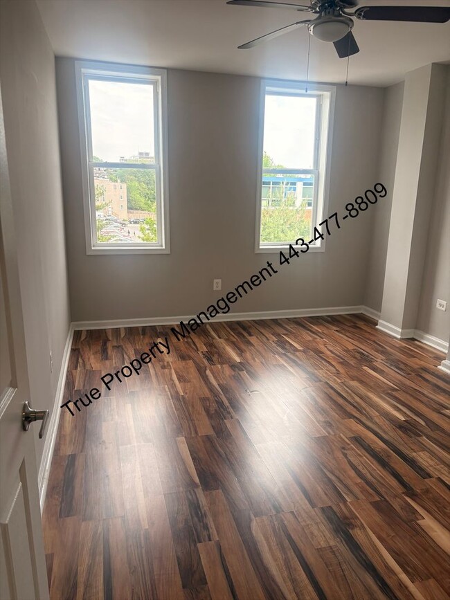 Building Photo - Apply Now, Move In Tomorrow