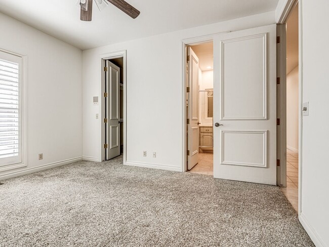 Building Photo - Stunning Luxury Home in East Edmond with a Pool/Jacuzzi + Woody Creek Addition + Theater Room+/5 ...