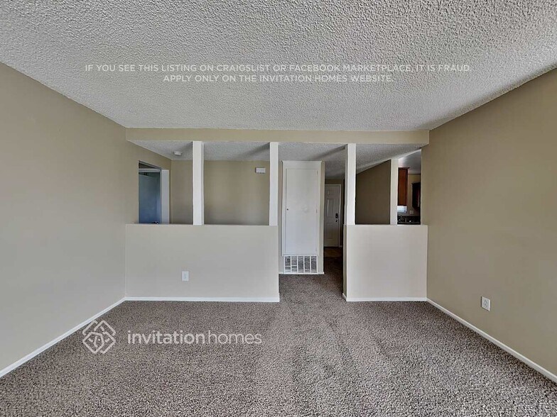 Building Photo - 2619 W Maple St