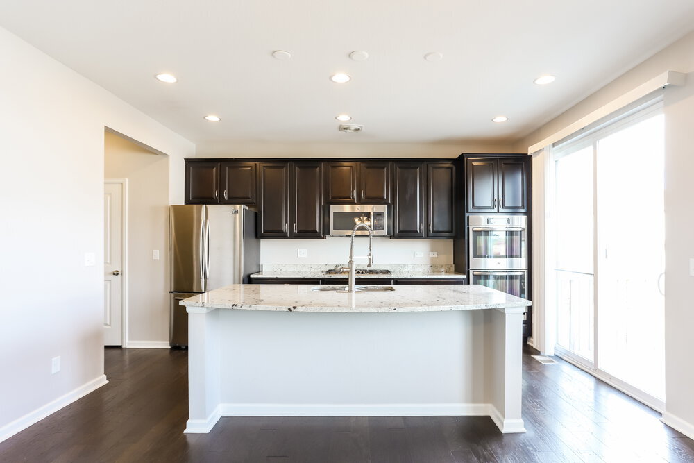 Building Photo - 7649 Blue Water Dr