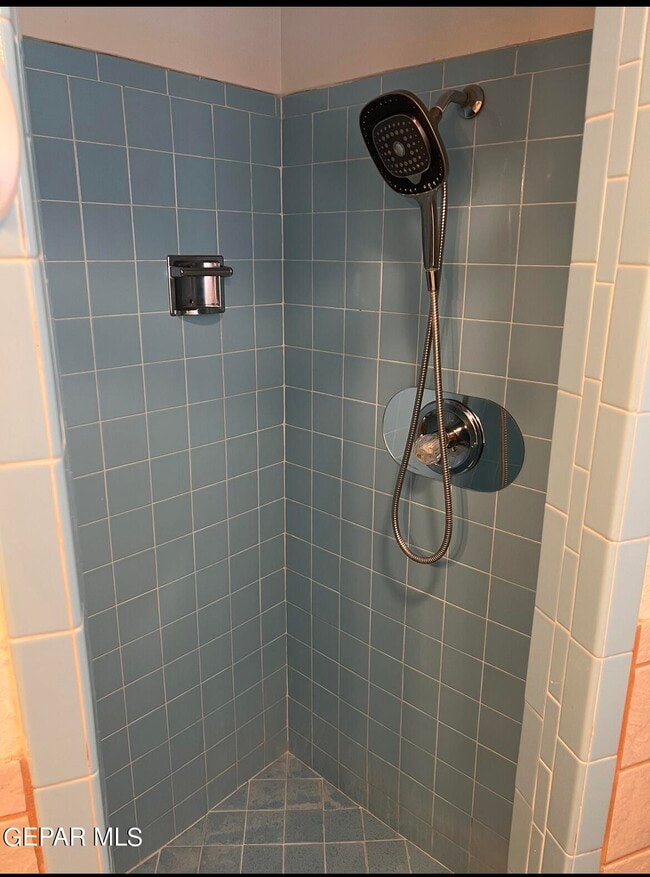 Building Photo - 6447 Navajo Ave