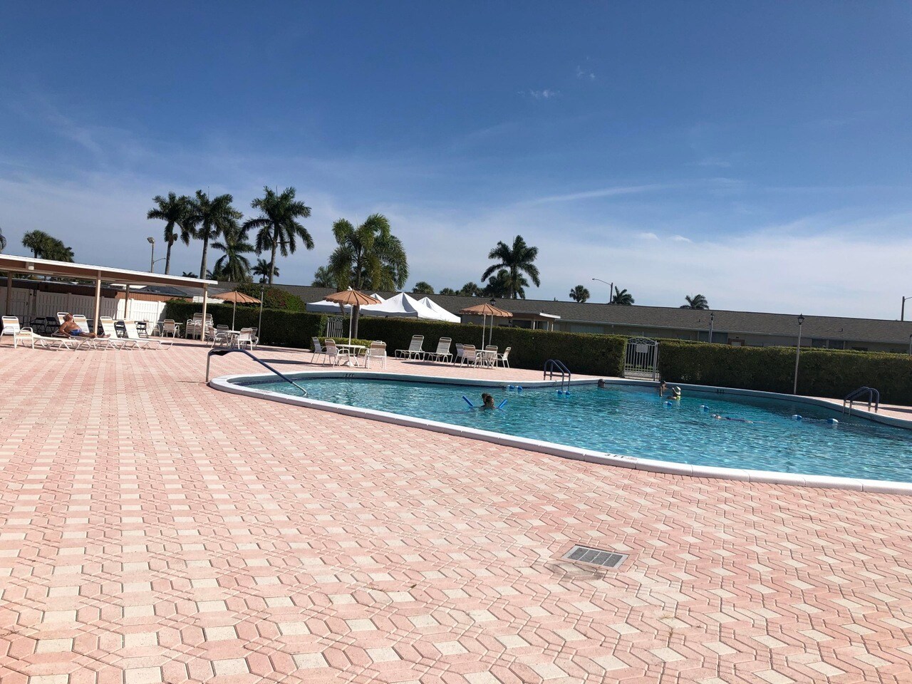 Building Photo - 2723 Dudley Dr E