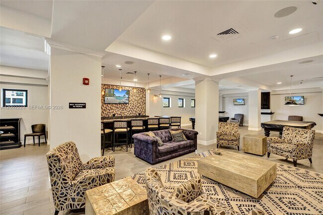 Building Photo - 2501 S Ocean Dr