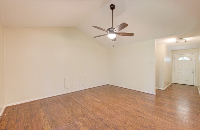 Building Photo - 5730 Southminster Dr