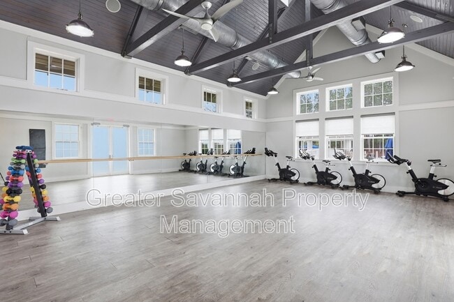 Building Photo - 130 Danbury Ct