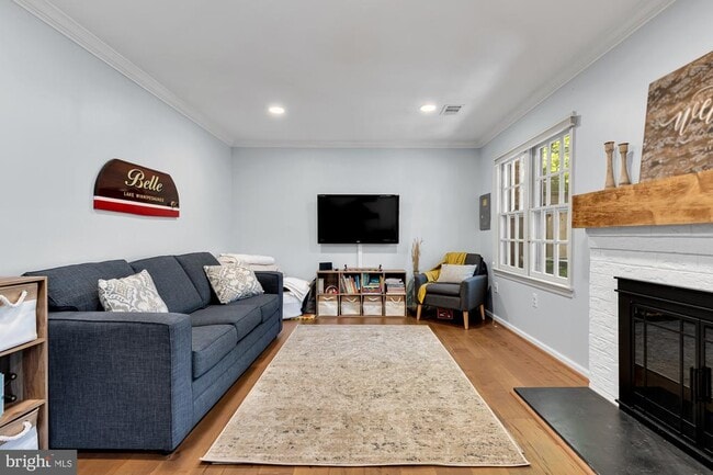 Building Photo - 5144 Woodmire Ln
