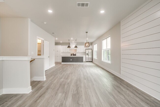 Building Photo - 3200 Forest Park Blvd