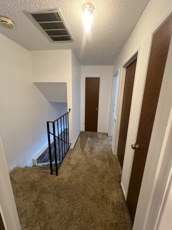 Building Photo - 4722 Greenholme Dr