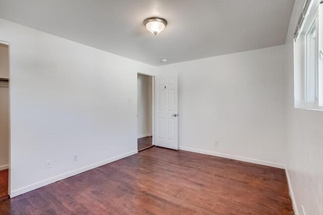 Building Photo - 7101 Wolff St