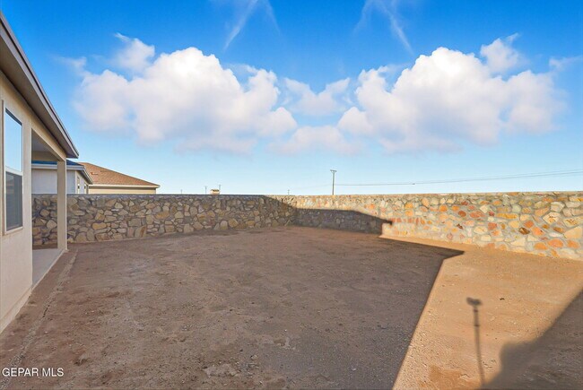 Building Photo - 11150 Blazing Star Pl