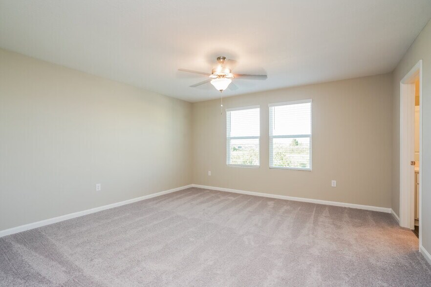 Building Photo - 813 Kings Pine Ct