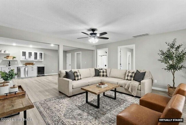 Building Photo - 58 Riverside Ln