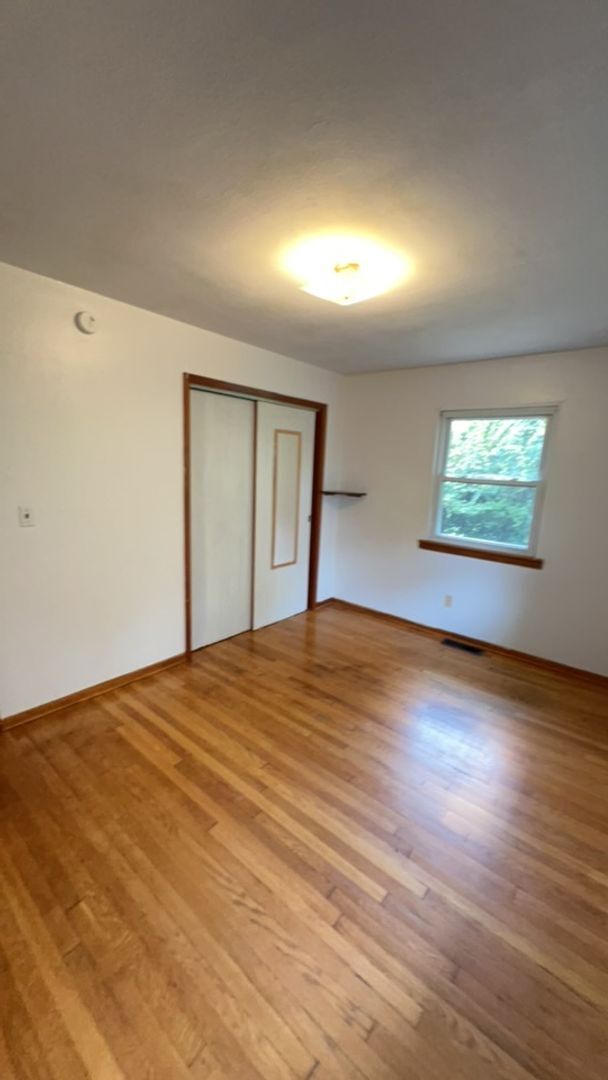 Building Photo - 308 N Overhill Dr