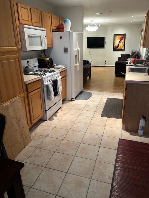 Building Photo - 18 Schollcrest Ave