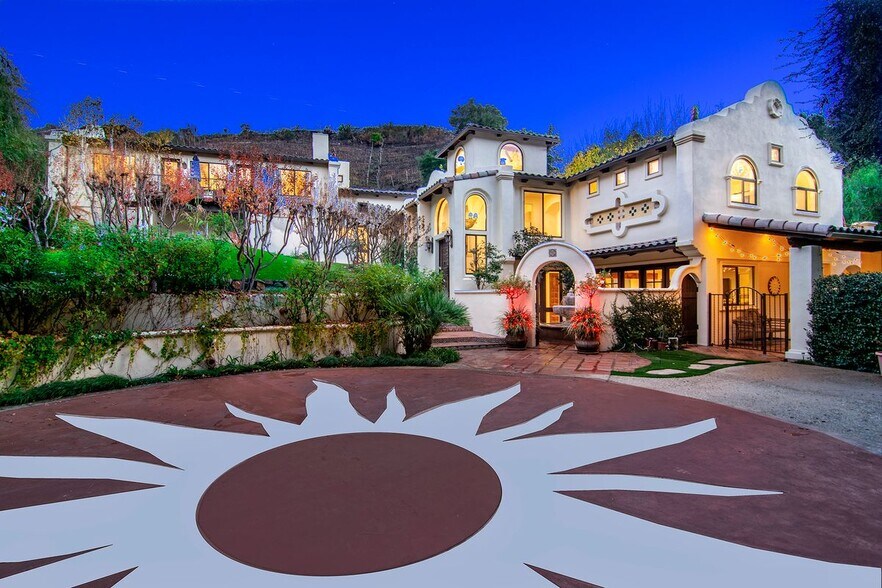 Building Photo - 31350 Lobo Canyon Rd