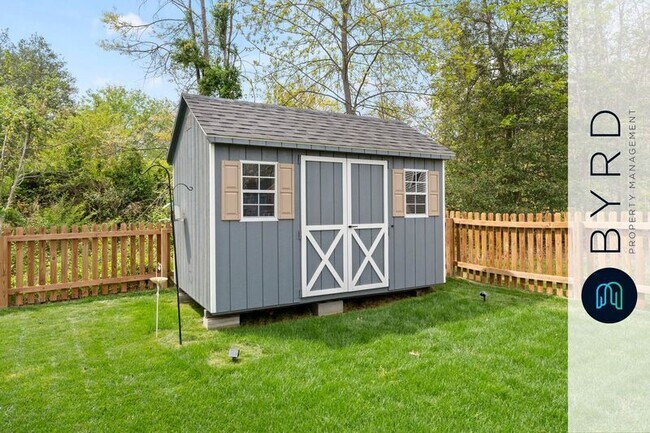 Building Photo - 4900 Sir Sagamore Dr