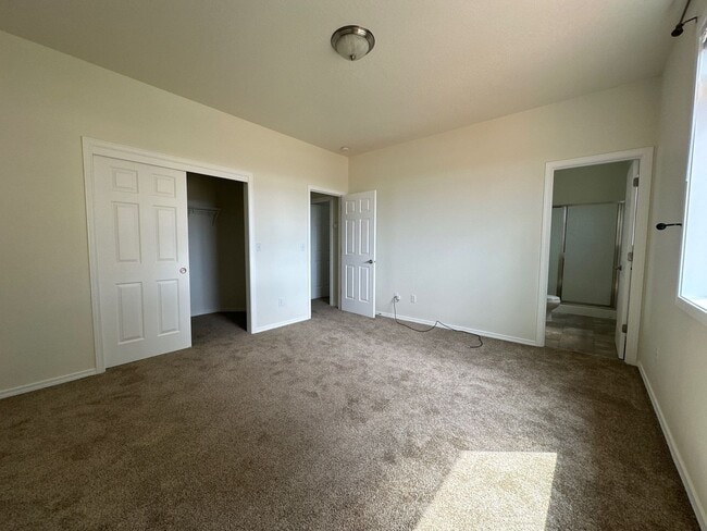 Building Photo - 5096 Larch Ln