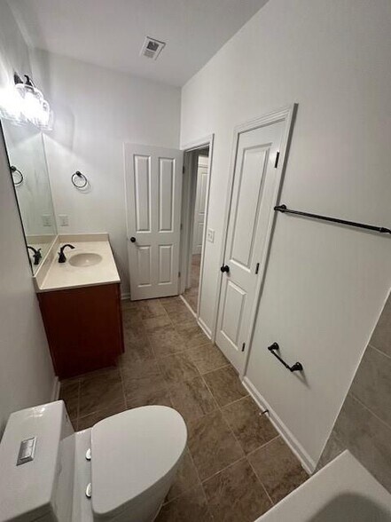 Building Photo - 7540 Jamestown Dr