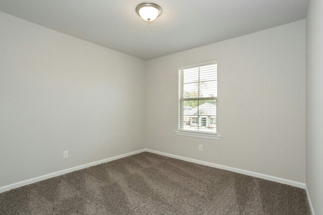 Building Photo - 48440 Fox Hollow Blvd