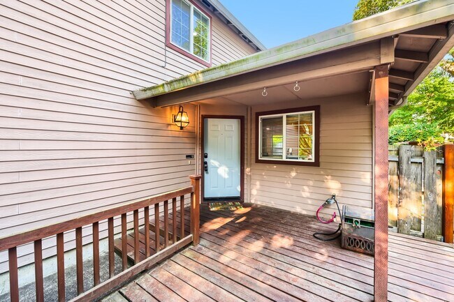 Building Photo - 4605 SW 164th Terrace