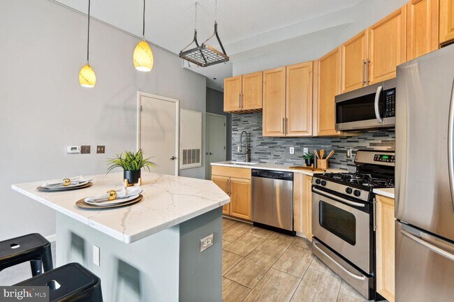 Building Photo - 1201 East-West Hwy