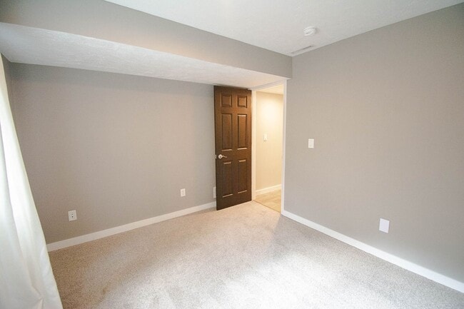 Building Photo - 2107 Ponderosa Dr SW