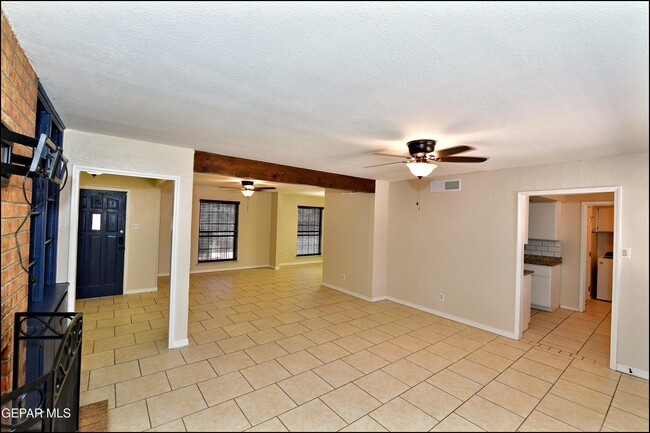 Building Photo - 4504 R J Lunn Ct