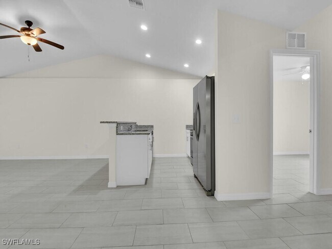 Building Photo - 1515 SW 48th Terrace