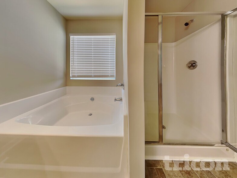 Building Photo - 4316 Traipse Path