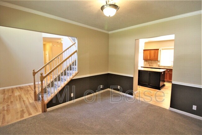 Building Photo - 1485 E Feather Nest Dr