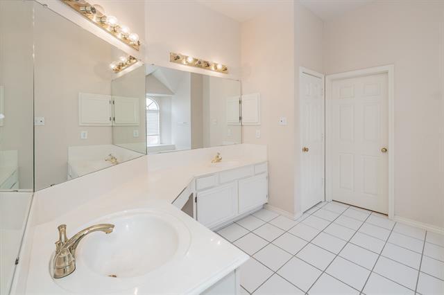 Building Photo - 4120 Fair Meadows Dr