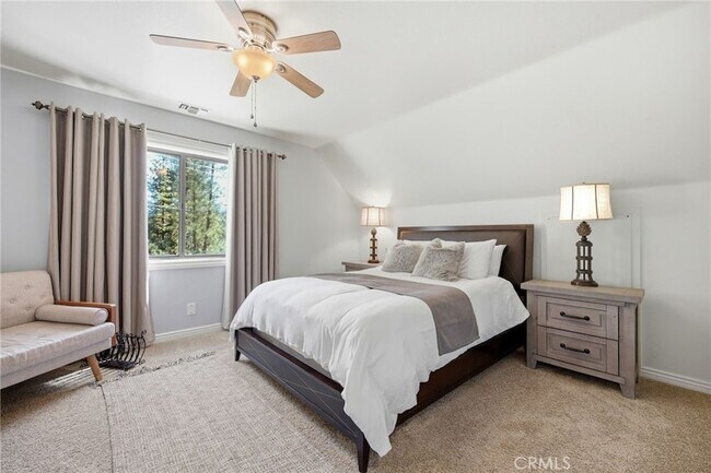 Building Photo - 528 Brentwood Dr