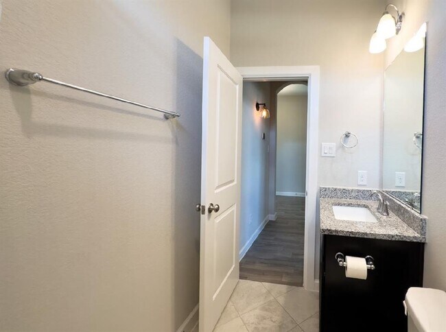 Building Photo - 9311 Stablewood Lakes Ln