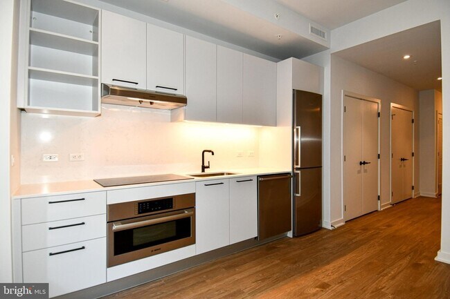 Building Photo - 1625 Eckington Pl NE