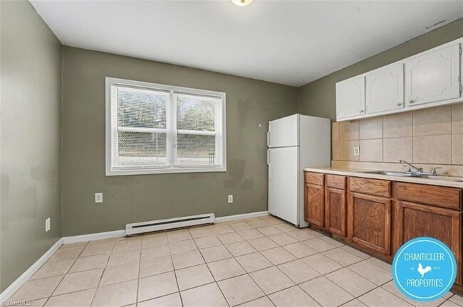 Building Photo - 1504 Autumn Dr