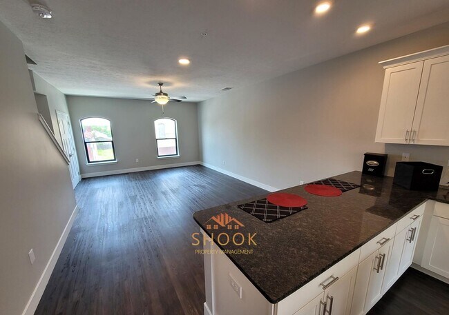 Building Photo - Brownstone Condominiums