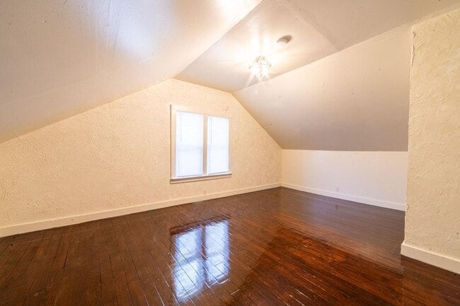 Building Photo - Beautifully refreshed 4-bedroom, 2-bath home in Millville