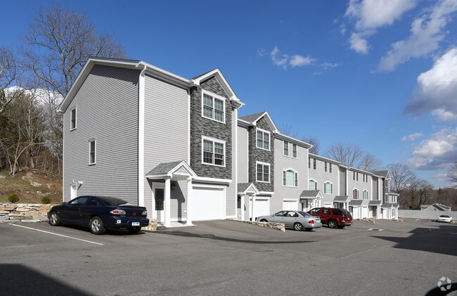 Building Photo - Soulor Estates