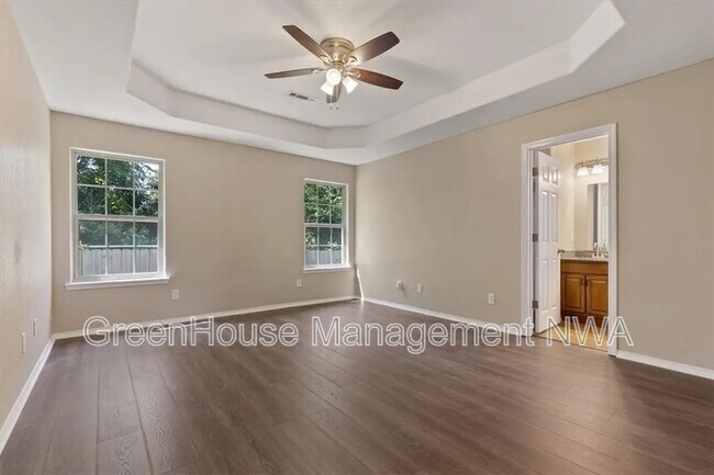 Building Photo - 2705 SW Greensprings Rd