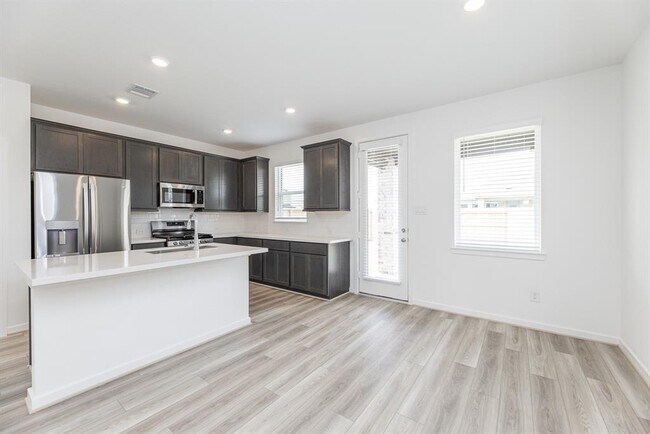 Building Photo - 9711 Burlington Bristol Dr